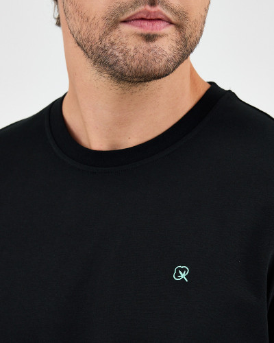 Unisex T-shirt with contrasting embroidered logo | “HERE I AM” Collection