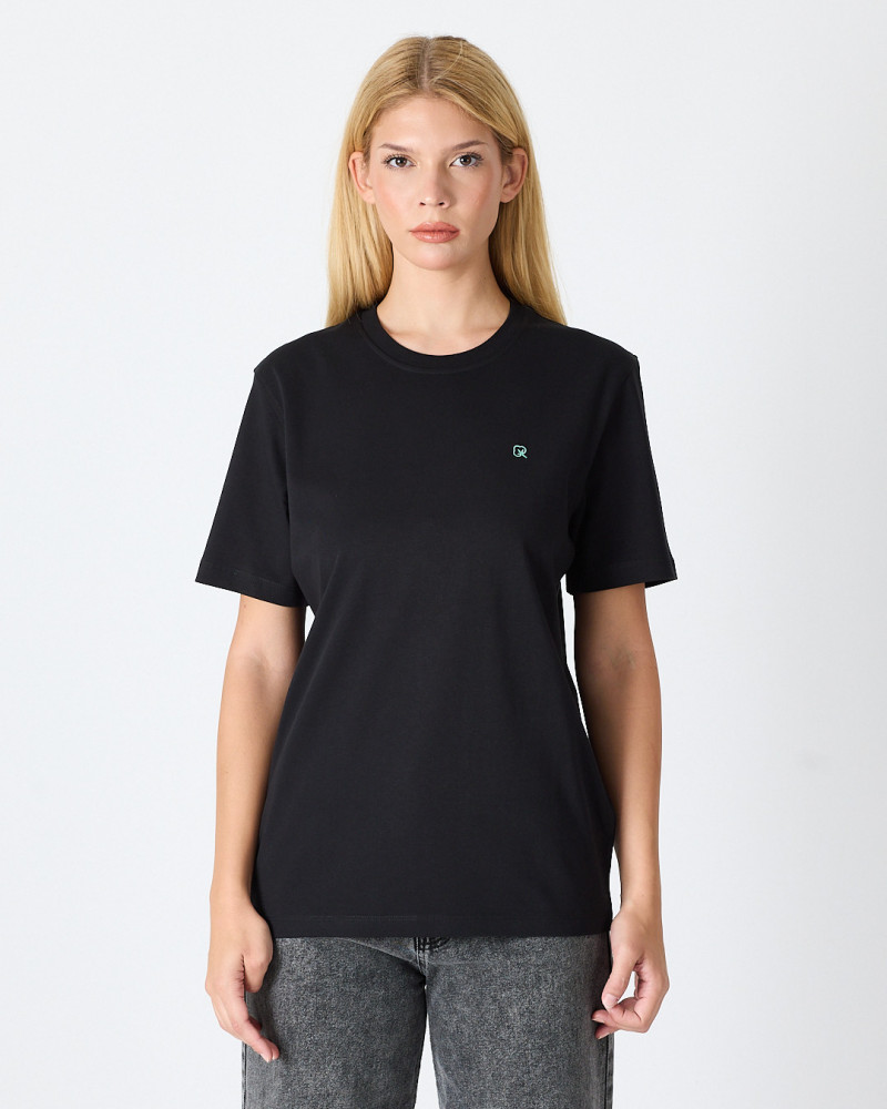 Unisex T-shirt with contrasting embroidered logo | “HERE I AM” Collection