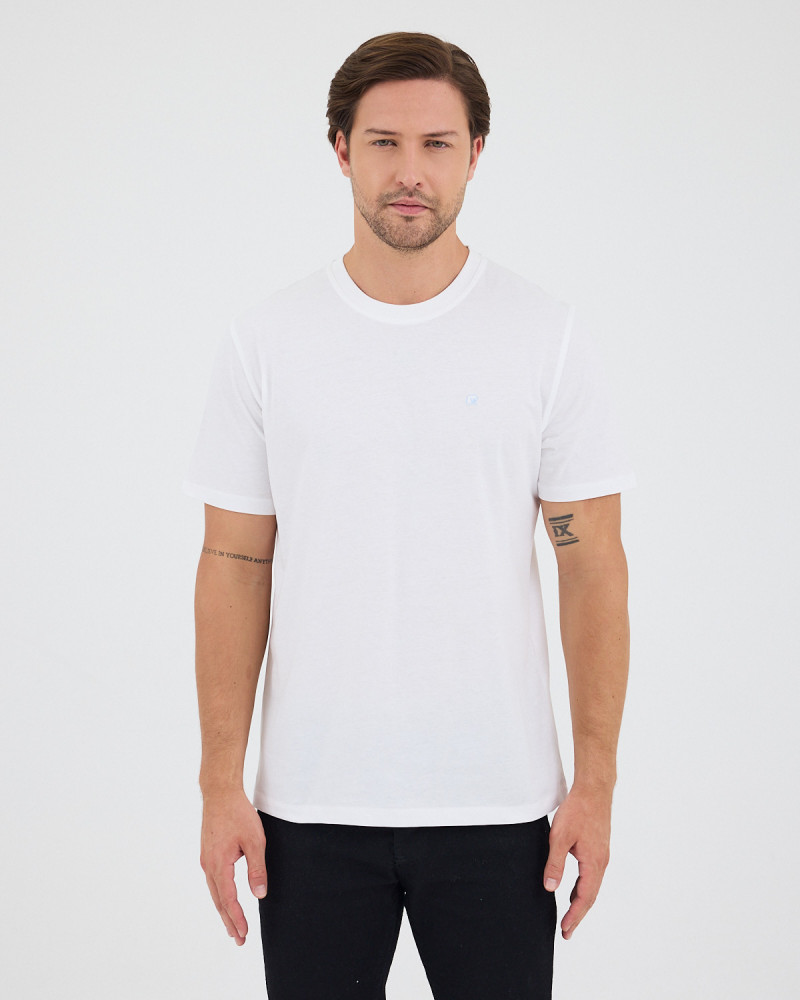 Unisex T-shirt with contrasting embroidered logo | “HERE I AM” Collection