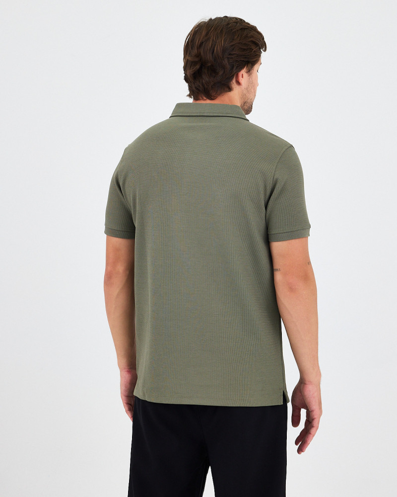 Polo Unisex con logo parche bordado | Colección "I AM A PATCH