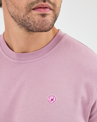 Camiseta Unisex con logo parche bordado | Colección "I AM A PATCH