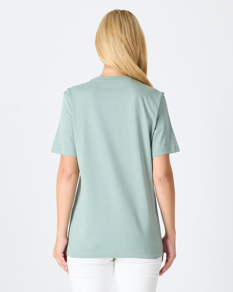 Camiseta Unisex con logo parche bordado | Colección "I AM A PATCH