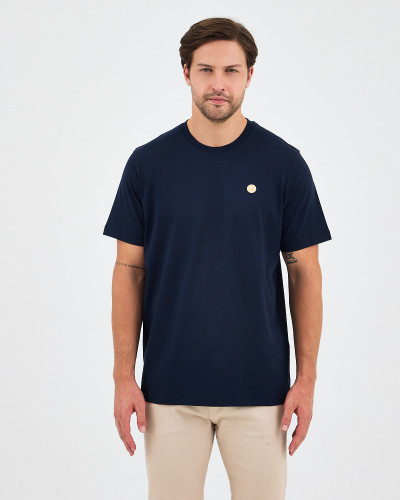 Camiseta Unisex con logo parche bordado | Colección "I AM A PATCH