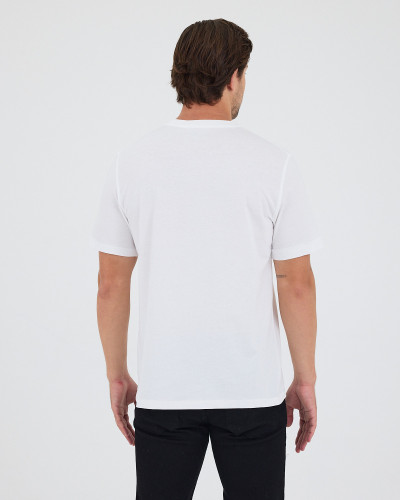 Camiseta Unisex con logo parche bordado | Colección "I AM A PATCH