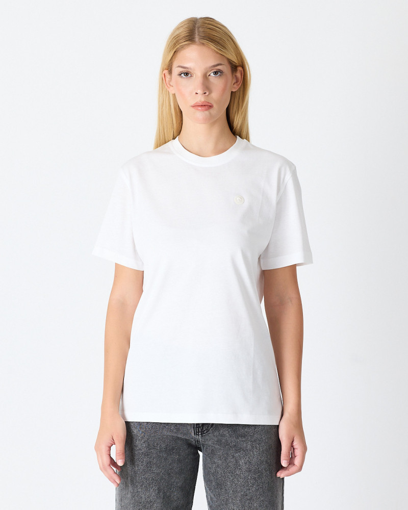 Camiseta Unisex con logo parche bordado | Colección "I AM A PATCH