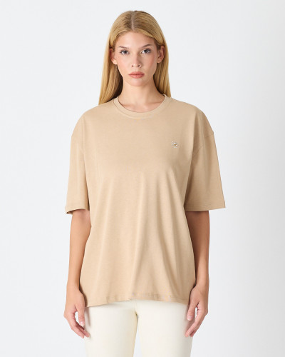 Camiseta Unisex con logo parche bordado | Colección "I AM A PATCH