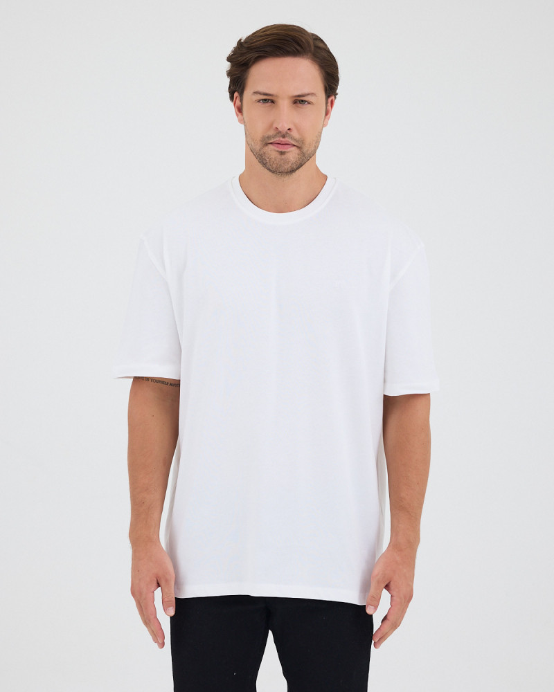 Camiseta Unisex con logo bordado al tono | Colección " I Wasn't here"