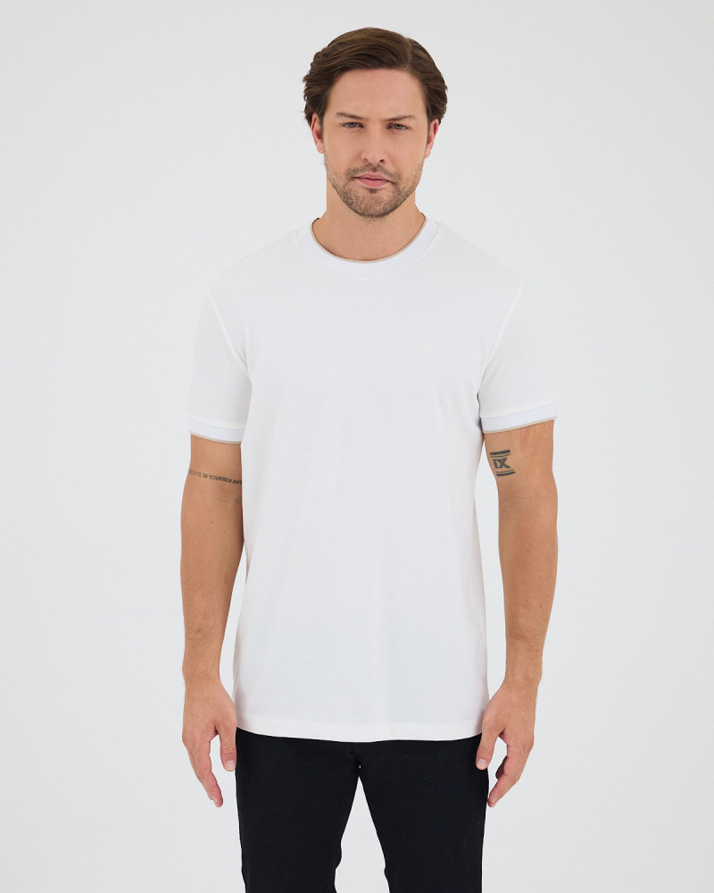 Camiseta Unisex con logo bordado al tono | Colección " I Wasn't here"