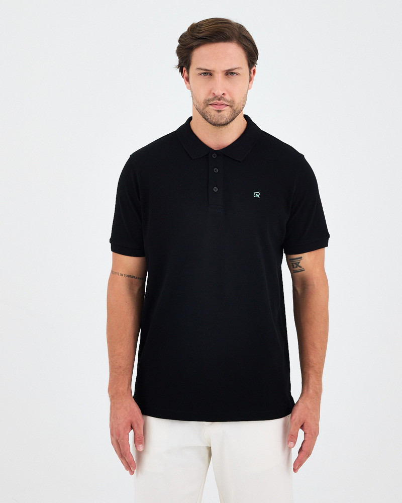 Polo Unisex con logo bordado contraste | Colección "HERE I AM"