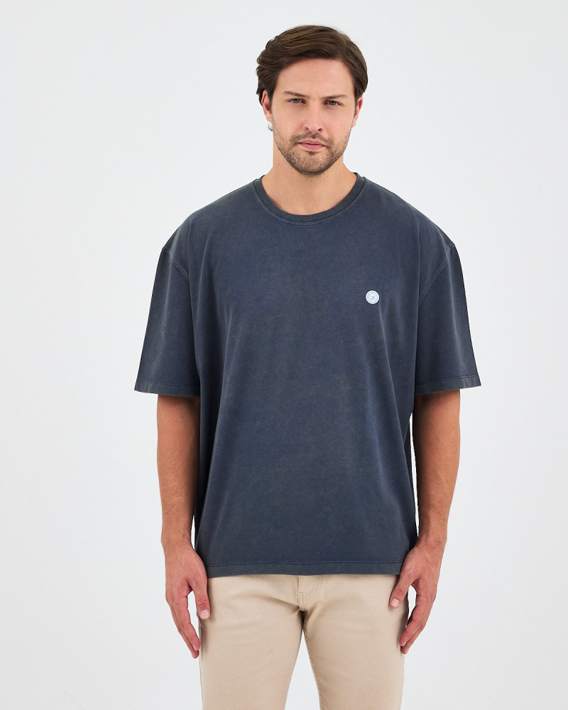 Camiseta Unisex con logo parche bordado | Colección "I AM A PATCH