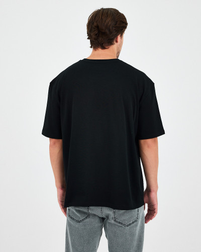 Camiseta Unisex con logo parche bordado | Colección "I AM A PATCH