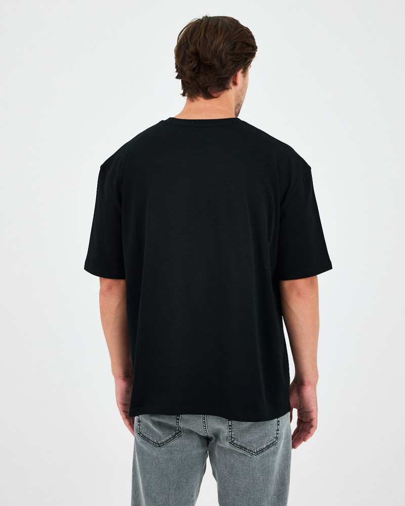 Camiseta Unisex con logo parche bordado | Colección "I AM A PATCH